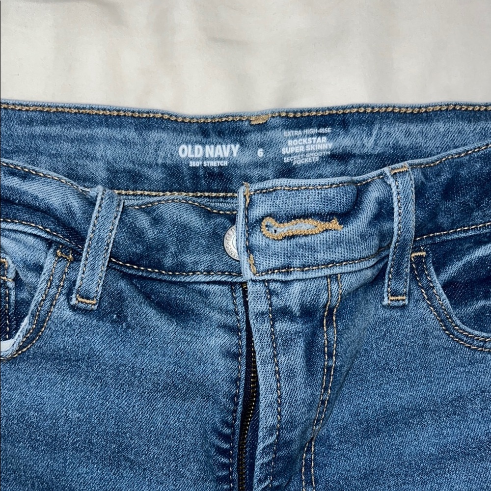 Old Navy Women’s Super Skinny Jeans